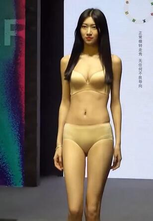 世界旅游小姐大赛海选现场 #泳装秀